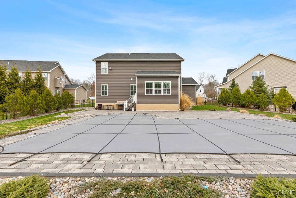 8490 Melo Circle Clay, NY 13041 - Photo 4 of 47