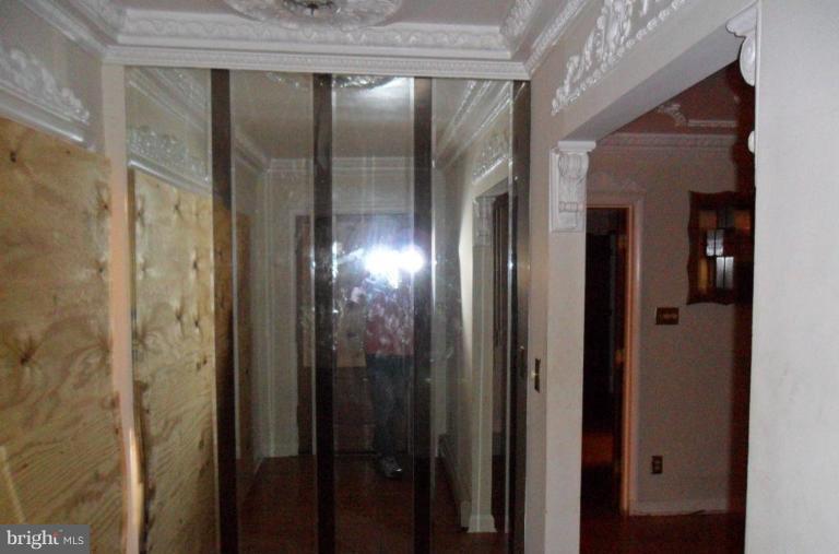 11610 Emack Road Beltsville, MD 20705 - Photo 14 of 25 Entrance / Foyer
