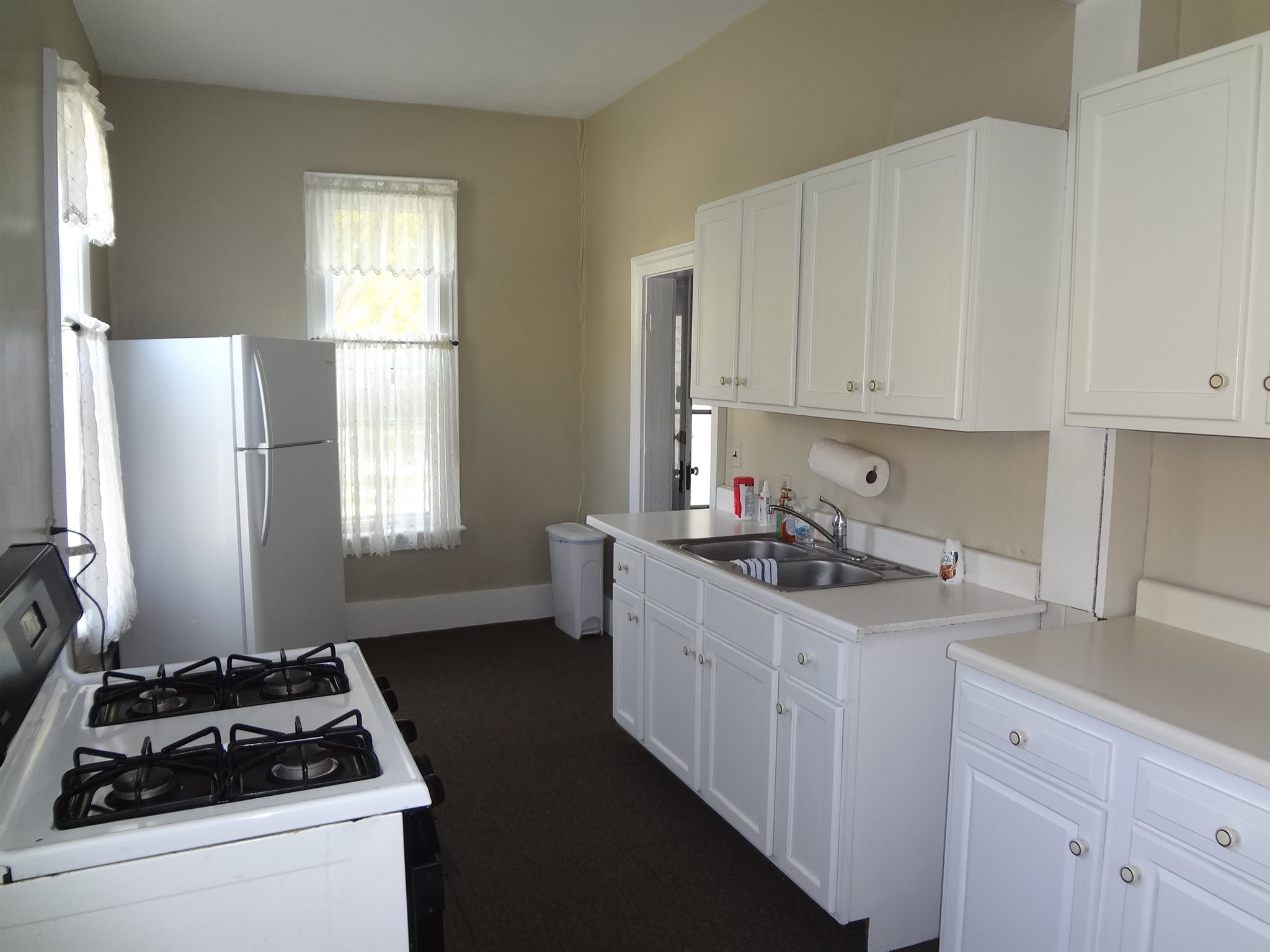 1200 Jefferson Street Rochester, IN 46975 - Photo 2 of 12
