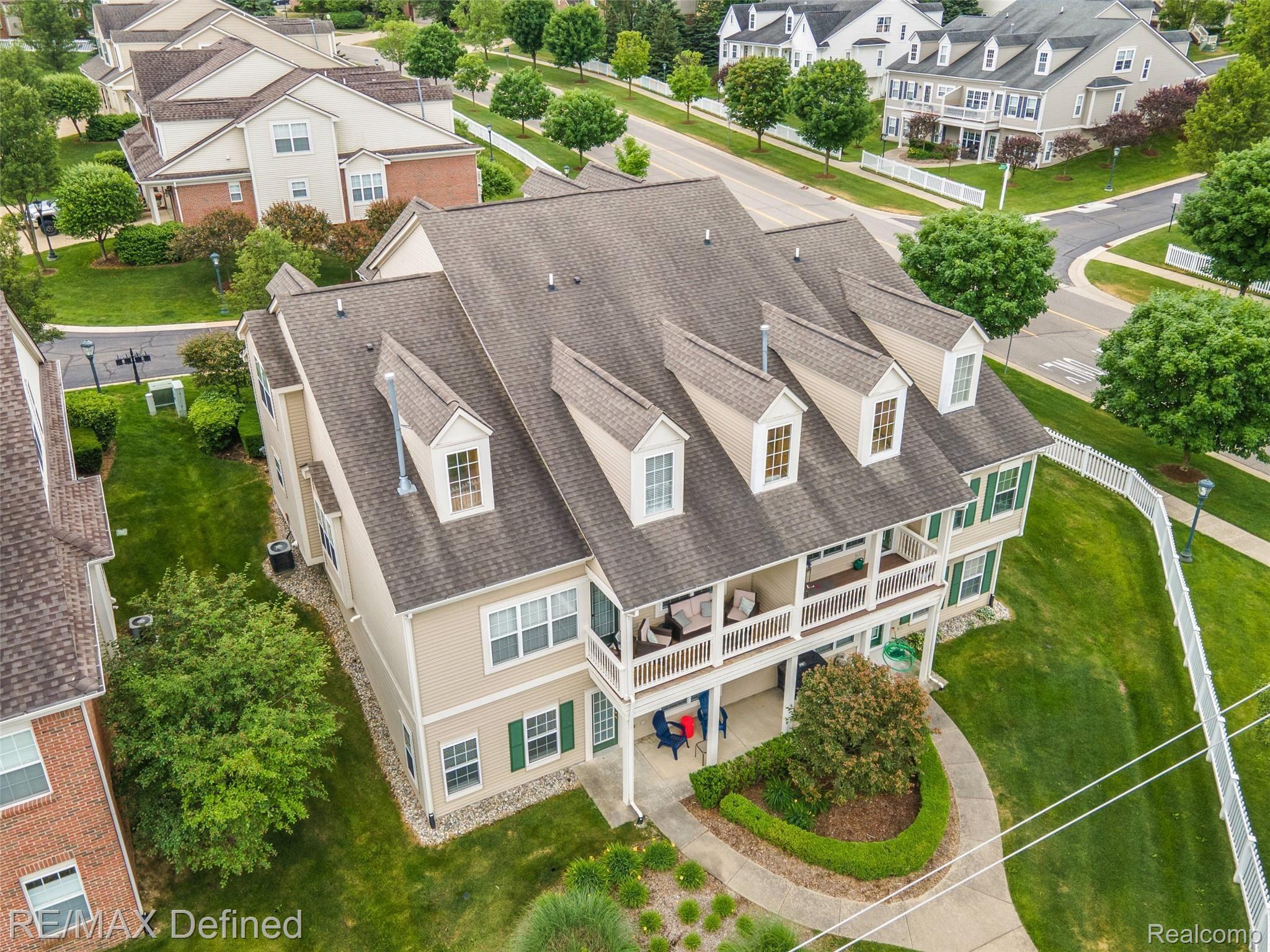 735 East Bluff Court Rochester, MI 48306 - Photo 53 of 53 735-E-Bluff-Ct (53).jpg