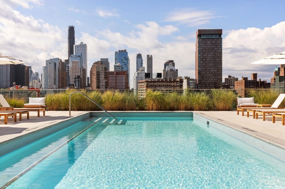 180 Front Street, Unit 9K Brooklyn, NY 11201 - Photo 14 of 15 a view of a city with tall buildings