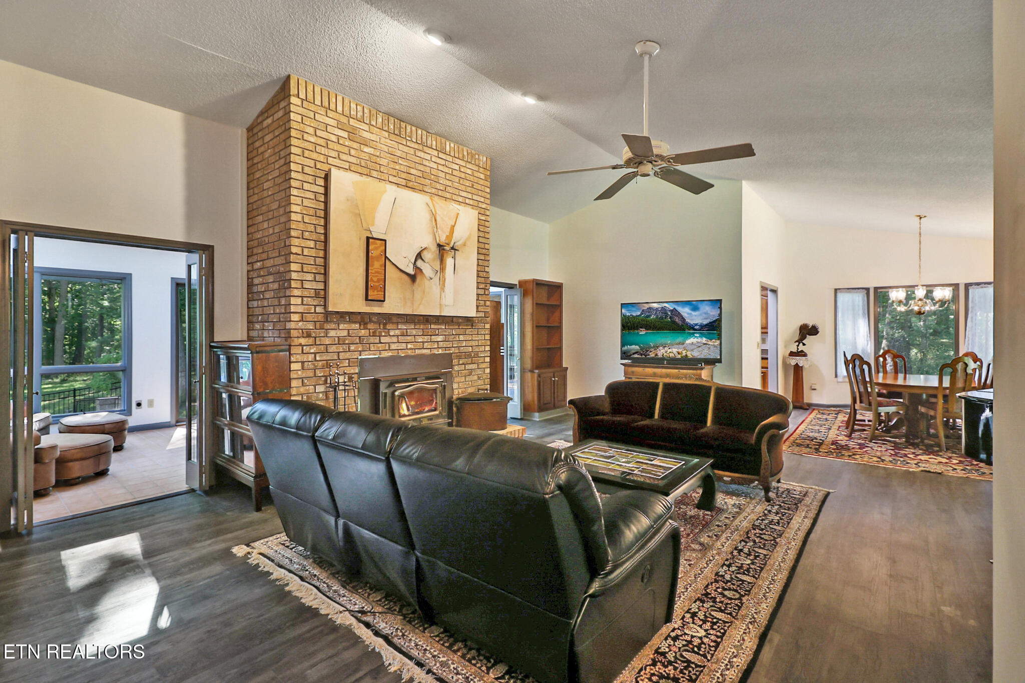 12 Ridgecrest Circle Crossville, TN 38558 - Photo 7 of 52 WOOD BURNING FIREPLACE
