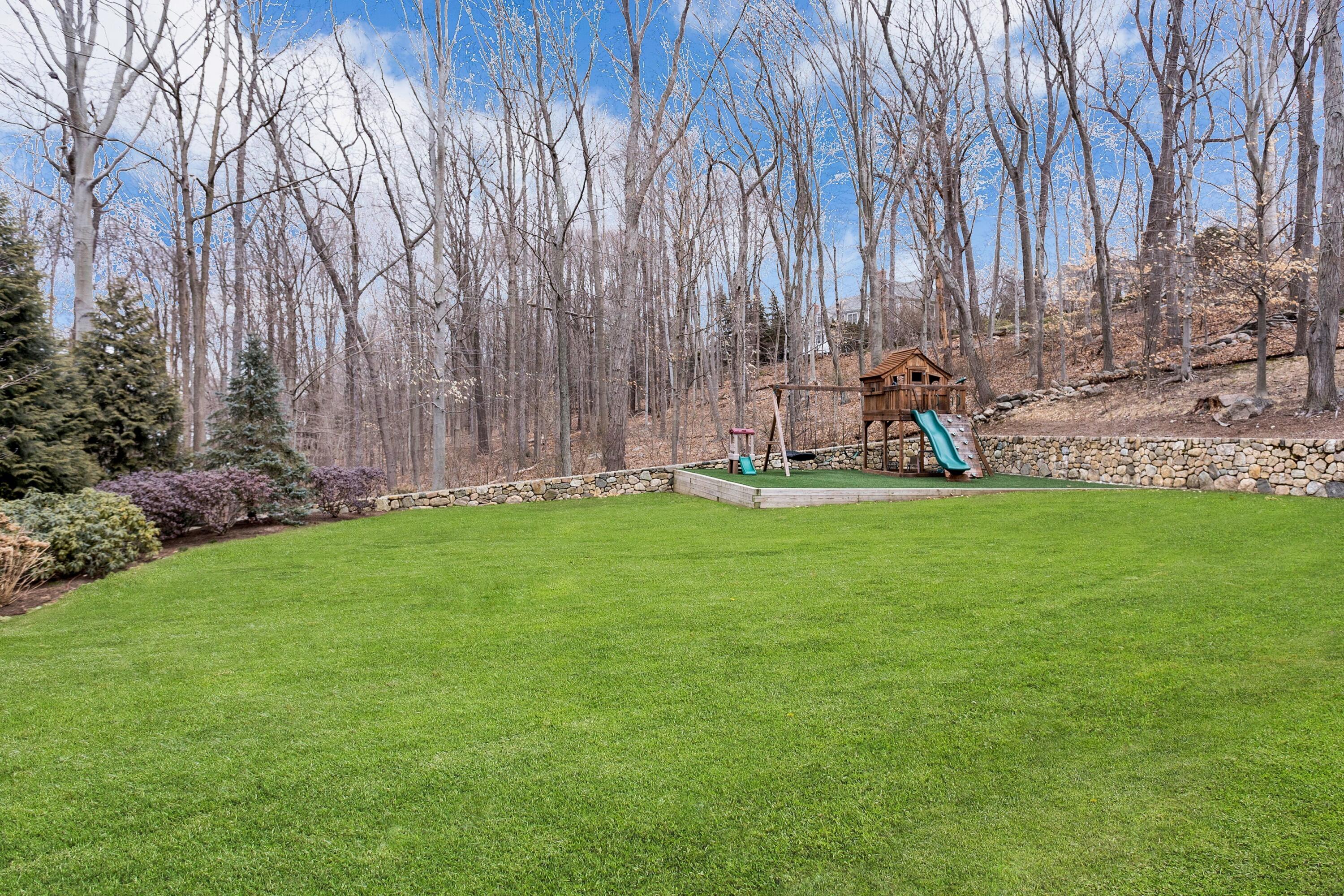 33 Briar Brae Road Darien, CT 06820 - Photo 34 of 37