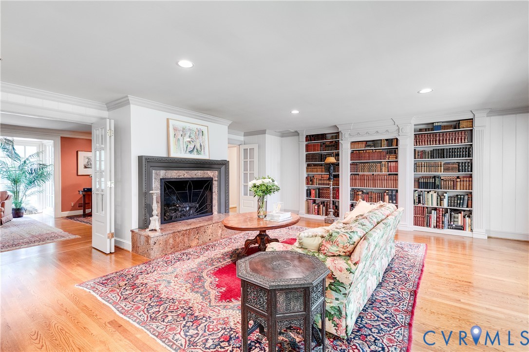 10475 Cherokee Road Richmond, VA 23235 - Photo 20 of 74 Living space featuring hardwood flooring, an ornat