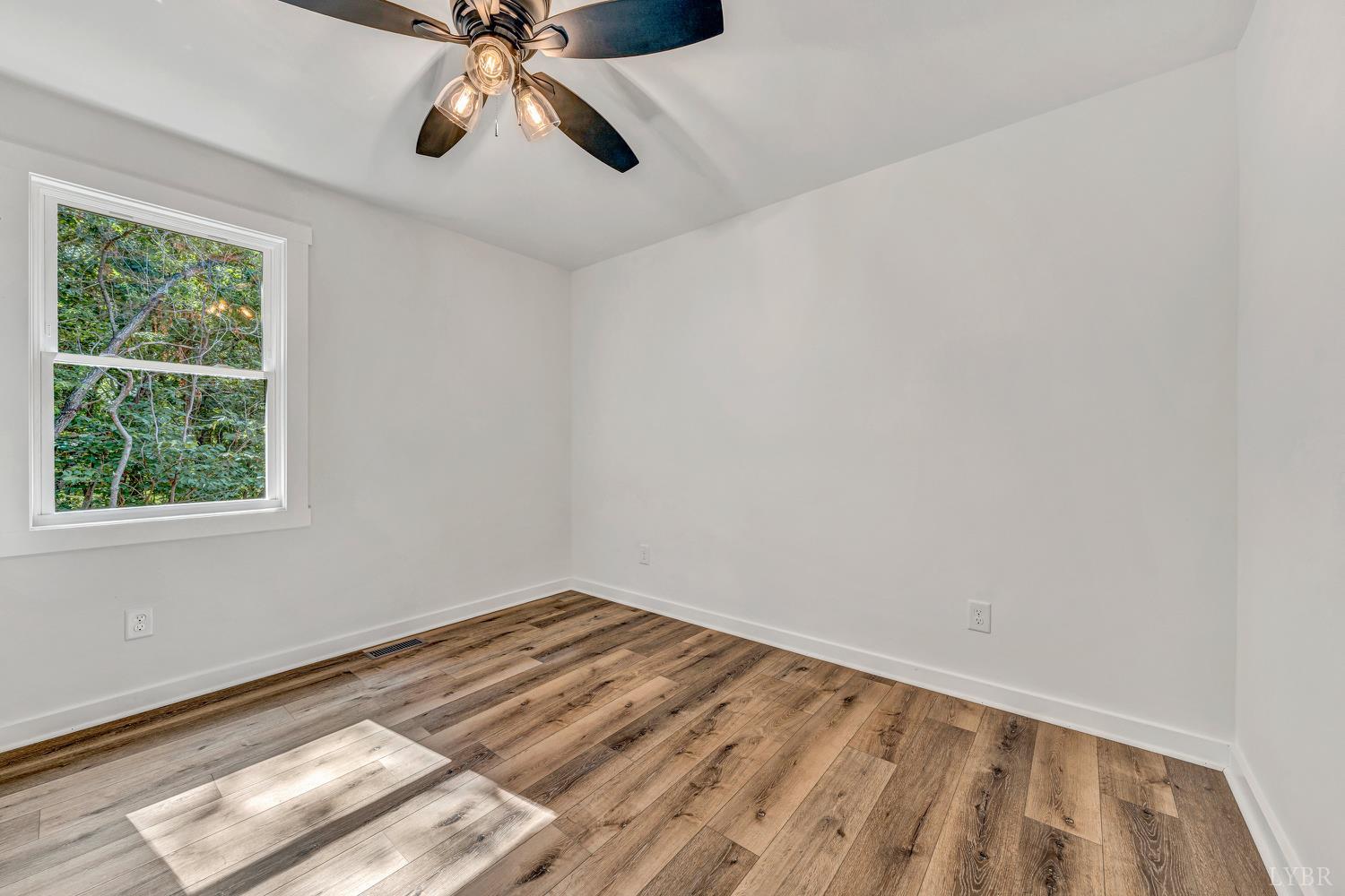 1460 White House Road Moneta, VA 24121 - Photo 15 of 25 Gallery Image 15