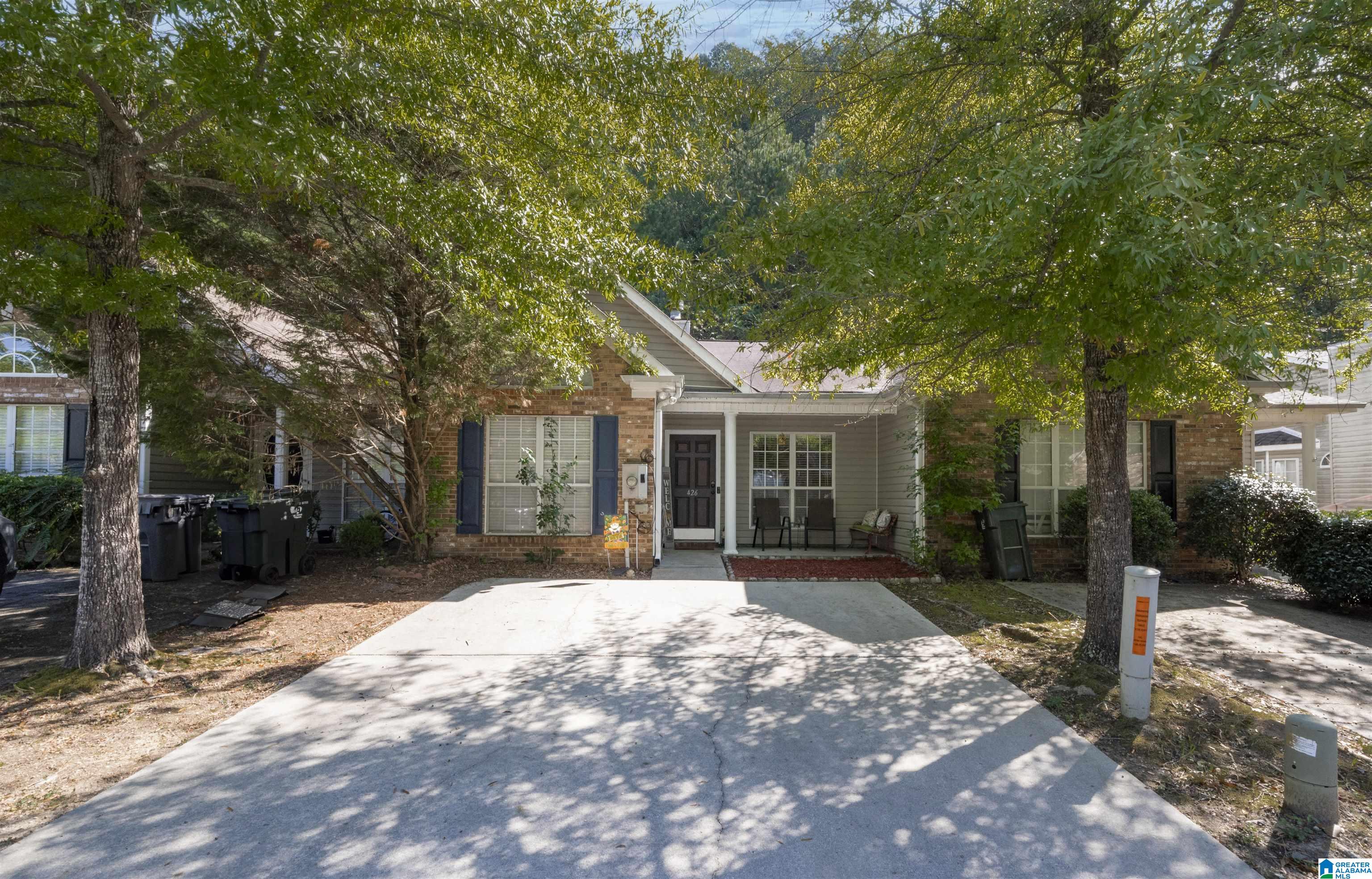 426 Midridge Lane Pelham, AL 35124 - Photo 2 of 26
