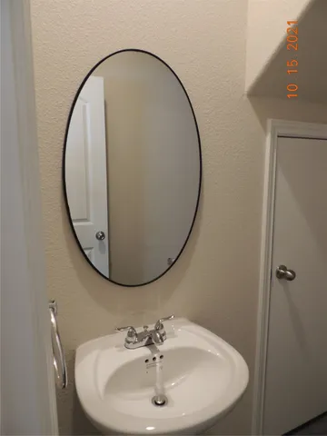 $1,275 | 615 Hayman Street, Huntsville, TX 77340