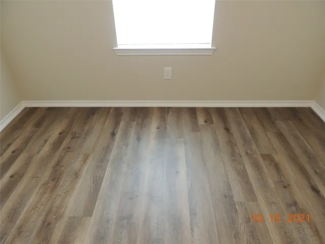 $1,275 | 615 Hayman Street, Huntsville, TX 77340