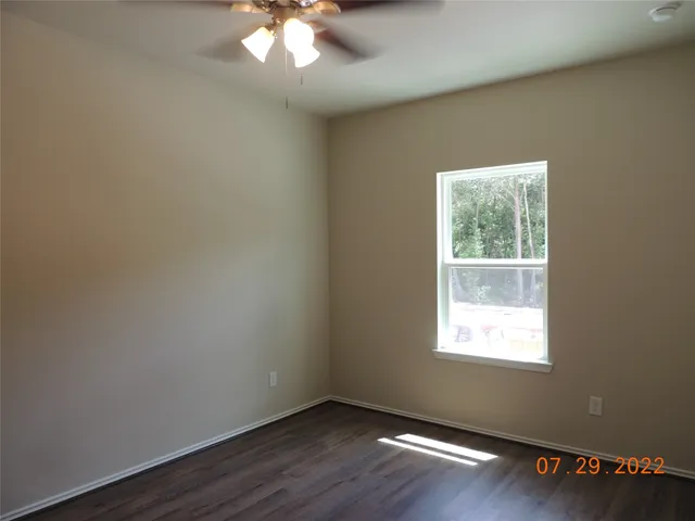 $1,275 | 615 Hayman Street, Huntsville, TX 77340