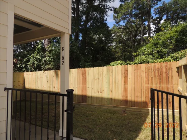 $1,275 | 615 Hayman Street, Huntsville, TX 77340