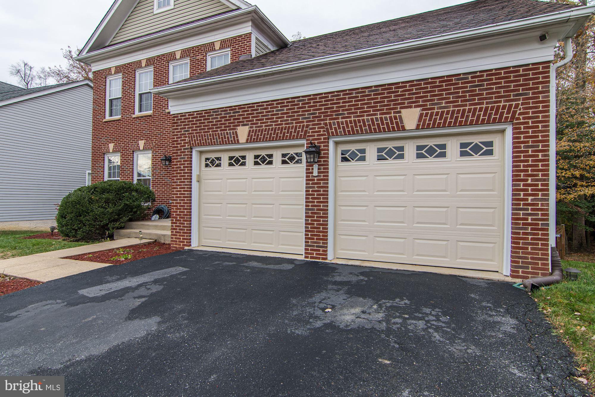 9014 Fox Park Road Clinton, MD 20735 - Photo 4 of 42 Gallery Image 4