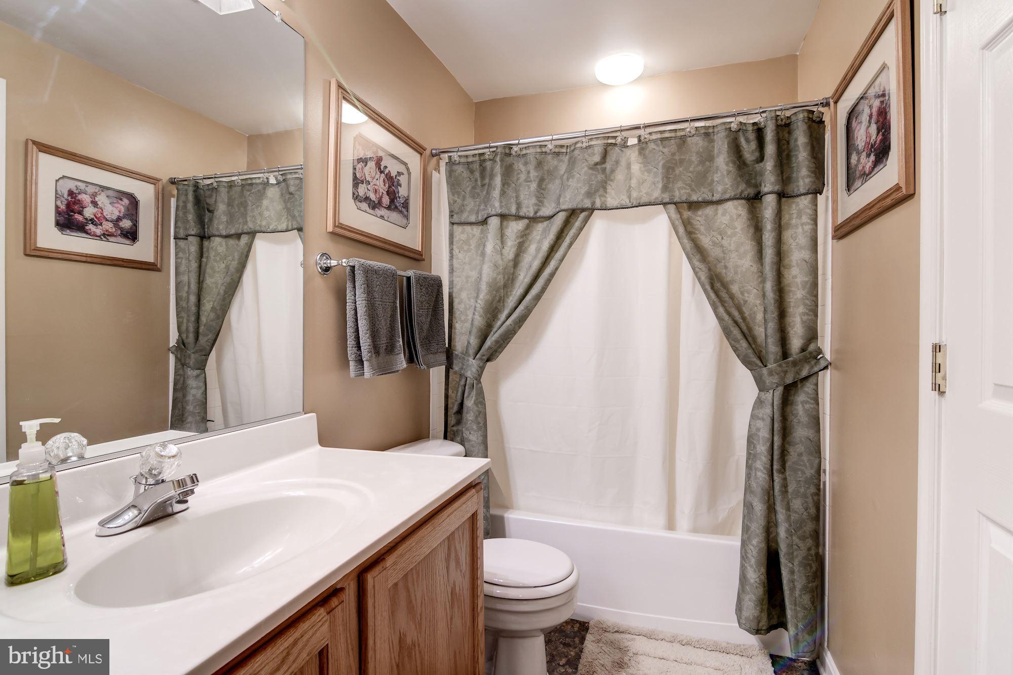 9014 Fox Park Road Clinton, MD 20735 - Photo 38 of 42 Gallery Image 38