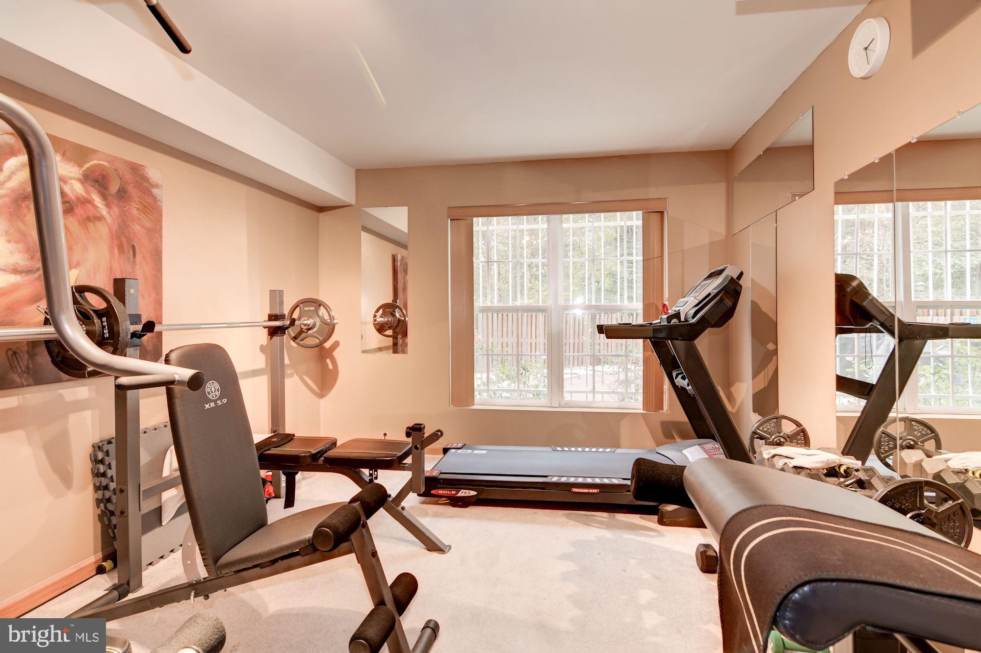9014 Fox Park Road Clinton, MD 20735 - Photo 39 of 42 Gallery Image 39
