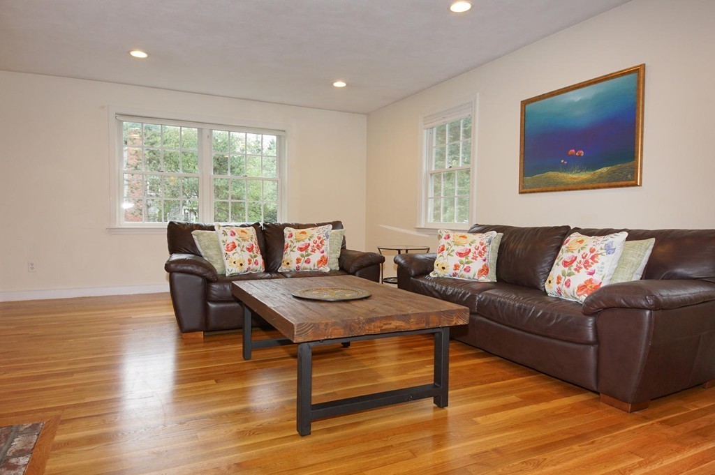 27 Griscom Road Sudbury, MA 01776 - Photo 6 of 27 Gallery Image 6
