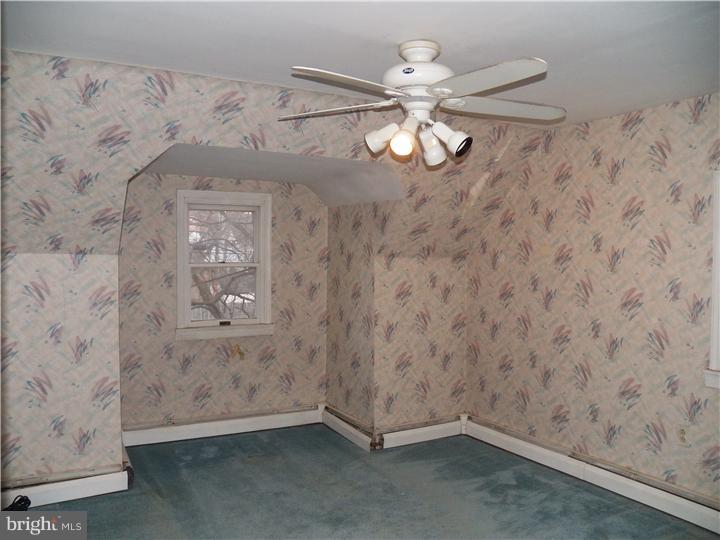 12 North Overhill Road Media, PA 19063 - Photo 10 of 13