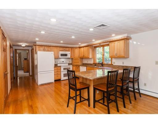 23 Webb Street Middleton, MA 01949 - Photo 11 of 41 Gallery Image 11