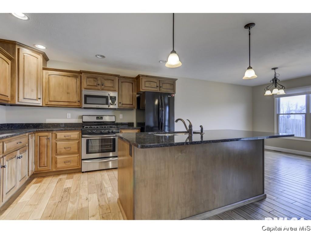 2709 Whiteside Place Springfield, IL 62711 - Photo 7 of 29 Gallery Image 7