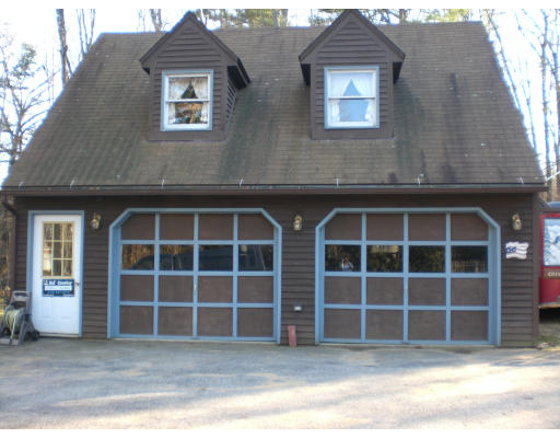 96 Rice Corner Road Brookfield, MA 01506 - Photo 3 of 23 a view of front a house with a large window