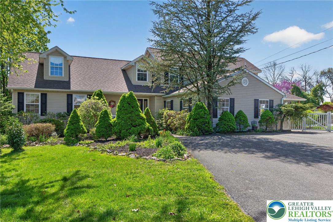 1135 Myrtle Road Walnutport, PA 18088 - Photo 2 of 68