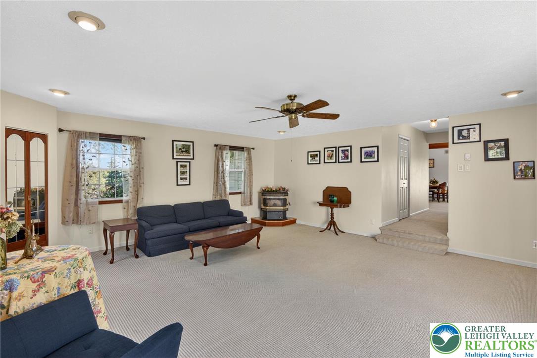 1135 Myrtle Road Walnutport, PA 18088 - Photo 25 of 68