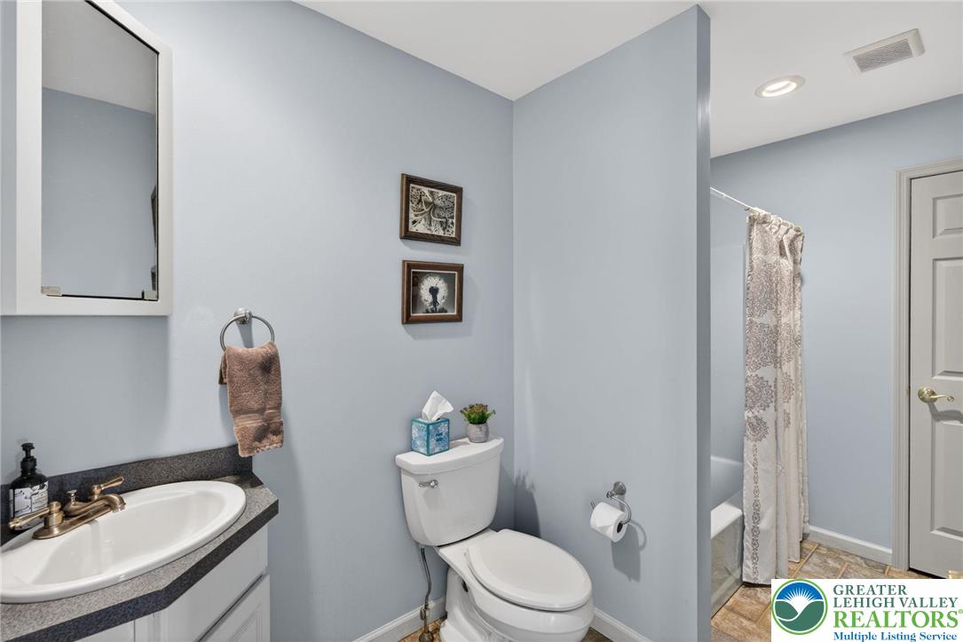 1135 Myrtle Road Walnutport, PA 18088 - Photo 27 of 68