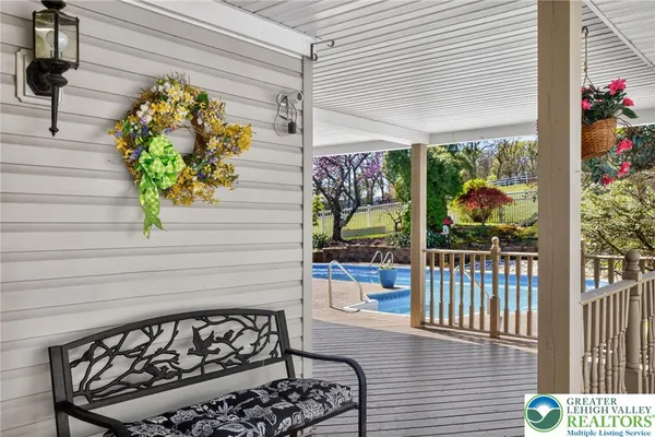 $750,000 | 1135 Myrtle Road, Walnutport, PA 18088