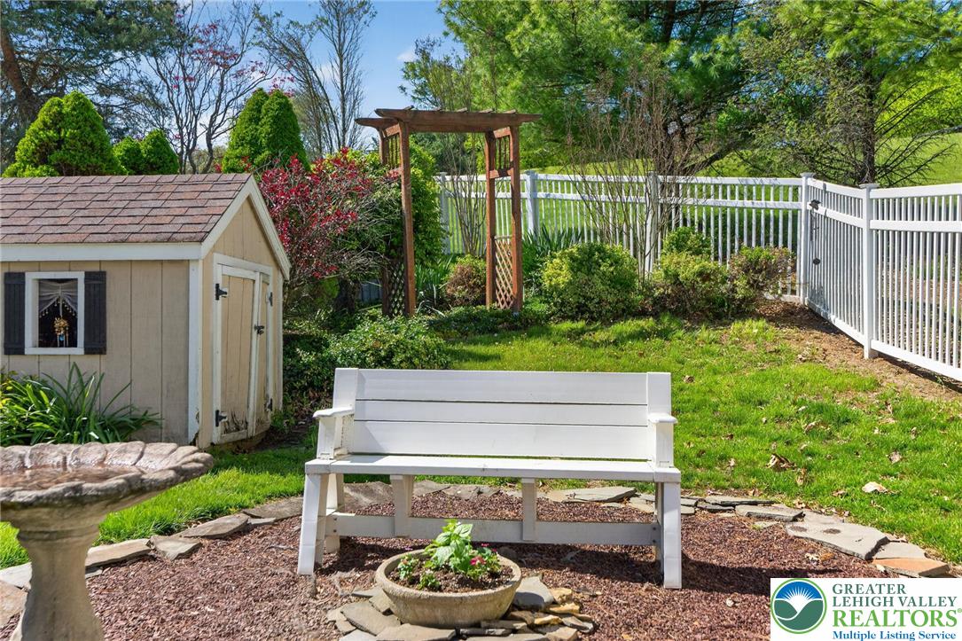 1135 Myrtle Road Walnutport, PA 18088 - Photo 48 of 68