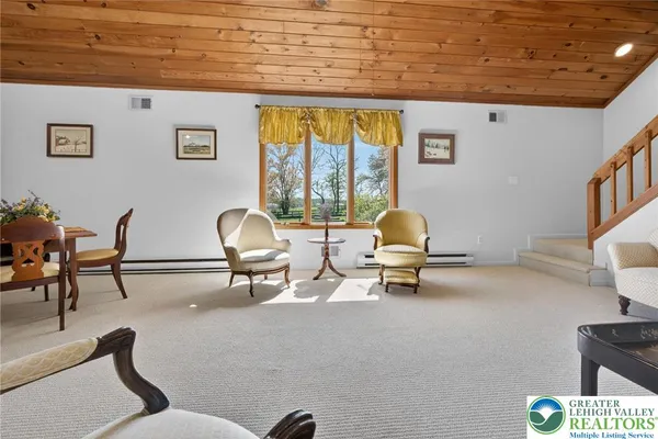 $750,000 | 1135 Myrtle Road, Walnutport, PA 18088