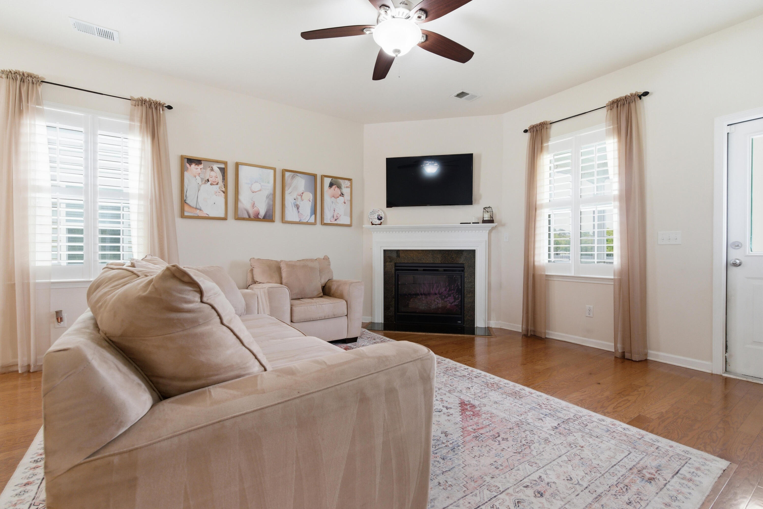 166 Brookhaven Road Summerville, SC 29486 - Photo 3 of 54 Welcome home