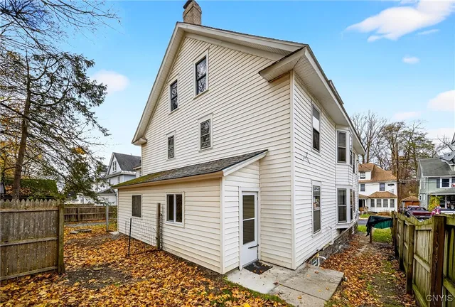 $169,000 | 144-146 Woodlawn Avenue, Auburn, NY 13021