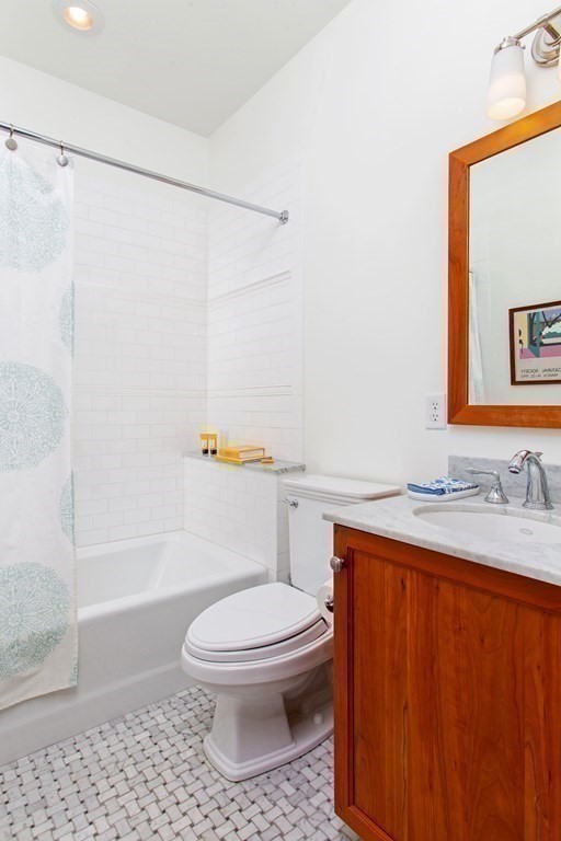 15 Williston Road Newton, MA 02466 - Photo 17 of 32 Gallery Image 17