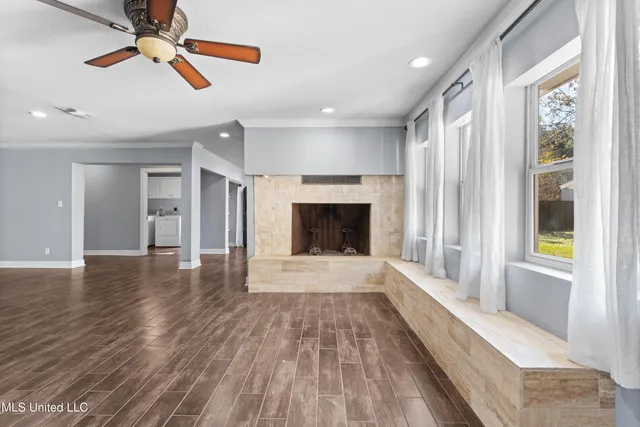 $869,000 | 517 Martin Avenue, Ocean Springs, MS 39564