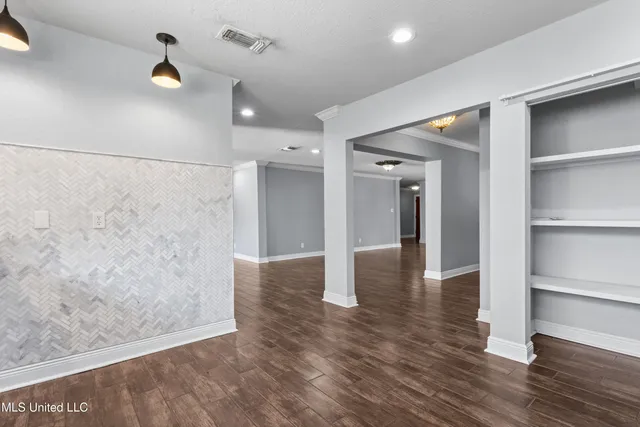 $869,000 | 517 Martin Avenue, Ocean Springs, MS 39564