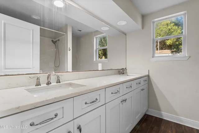 $869,000 | 517 Martin Avenue, Ocean Springs, MS 39564