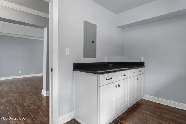 $869,000 | 517 Martin Avenue, Ocean Springs, MS 39564