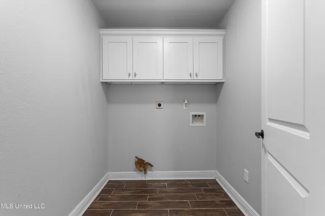 $869,000 | 517 Martin Avenue, Ocean Springs, MS 39564