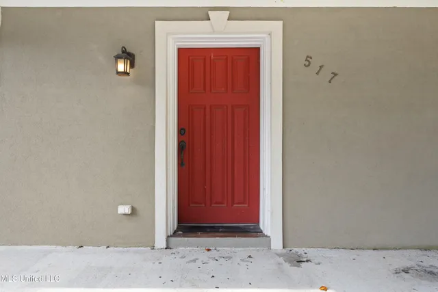 $869,000 | 517 Martin Avenue, Ocean Springs, MS 39564