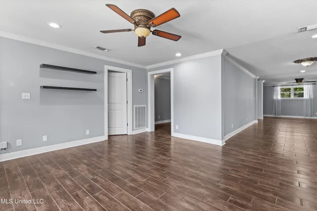 $869,000 | 517 Martin Avenue, Ocean Springs, MS 39564