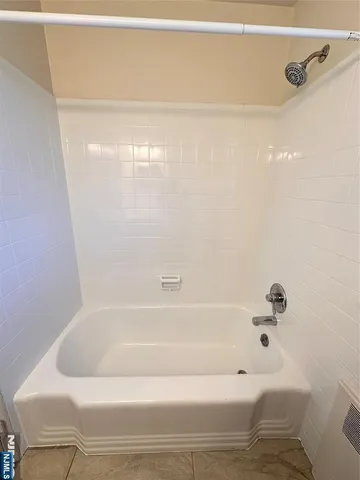 $1,850 | 241 West Passaic Street, Unit 12B, Rochelle Park, NJ 07662