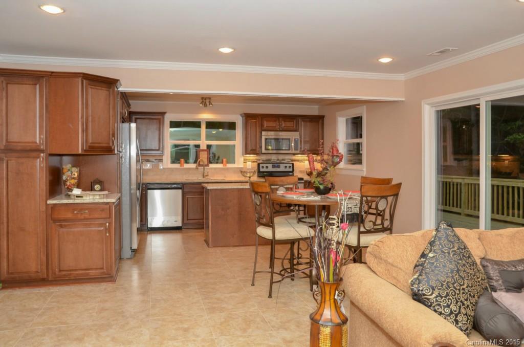 9004 Singingpine Road Charlotte, NC 28214 - Photo 2 of 17 Gallery Image 2
