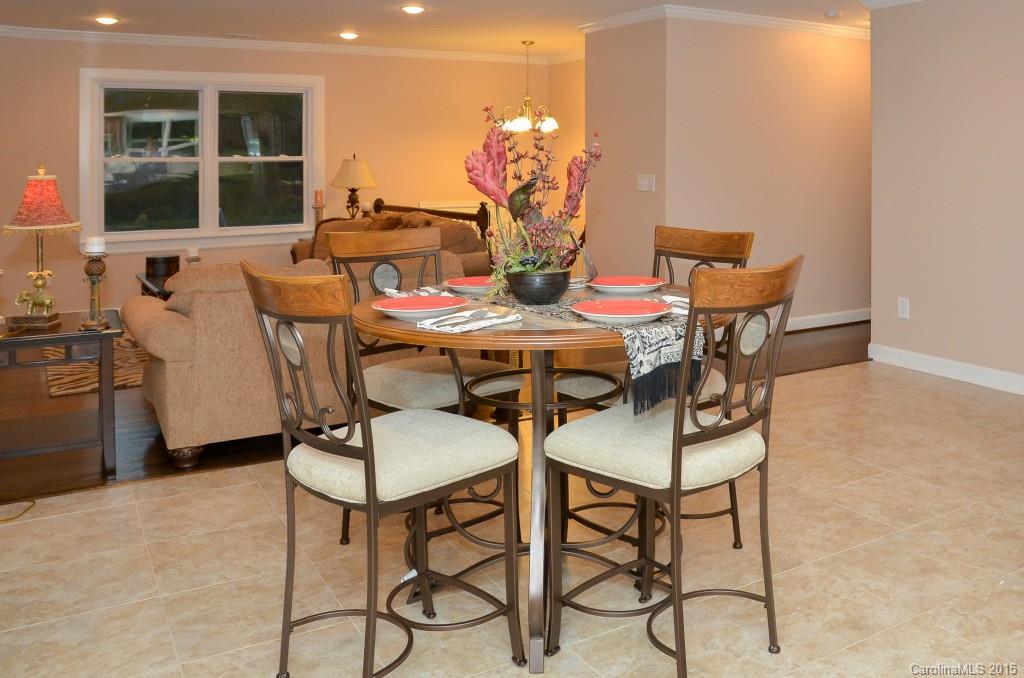 9004 Singingpine Road Charlotte, NC 28214 - Photo 6 of 17 Gallery Image 6