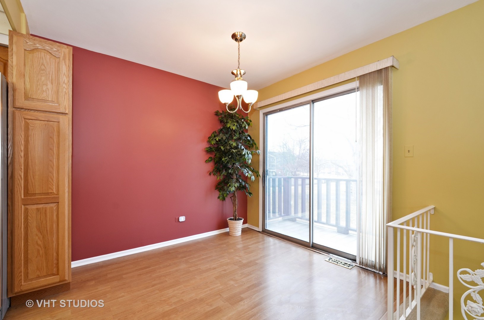 1048 Inverrary Lane, Unit 1048 Deerfield, IL 60015 - Photo 5 of 10
