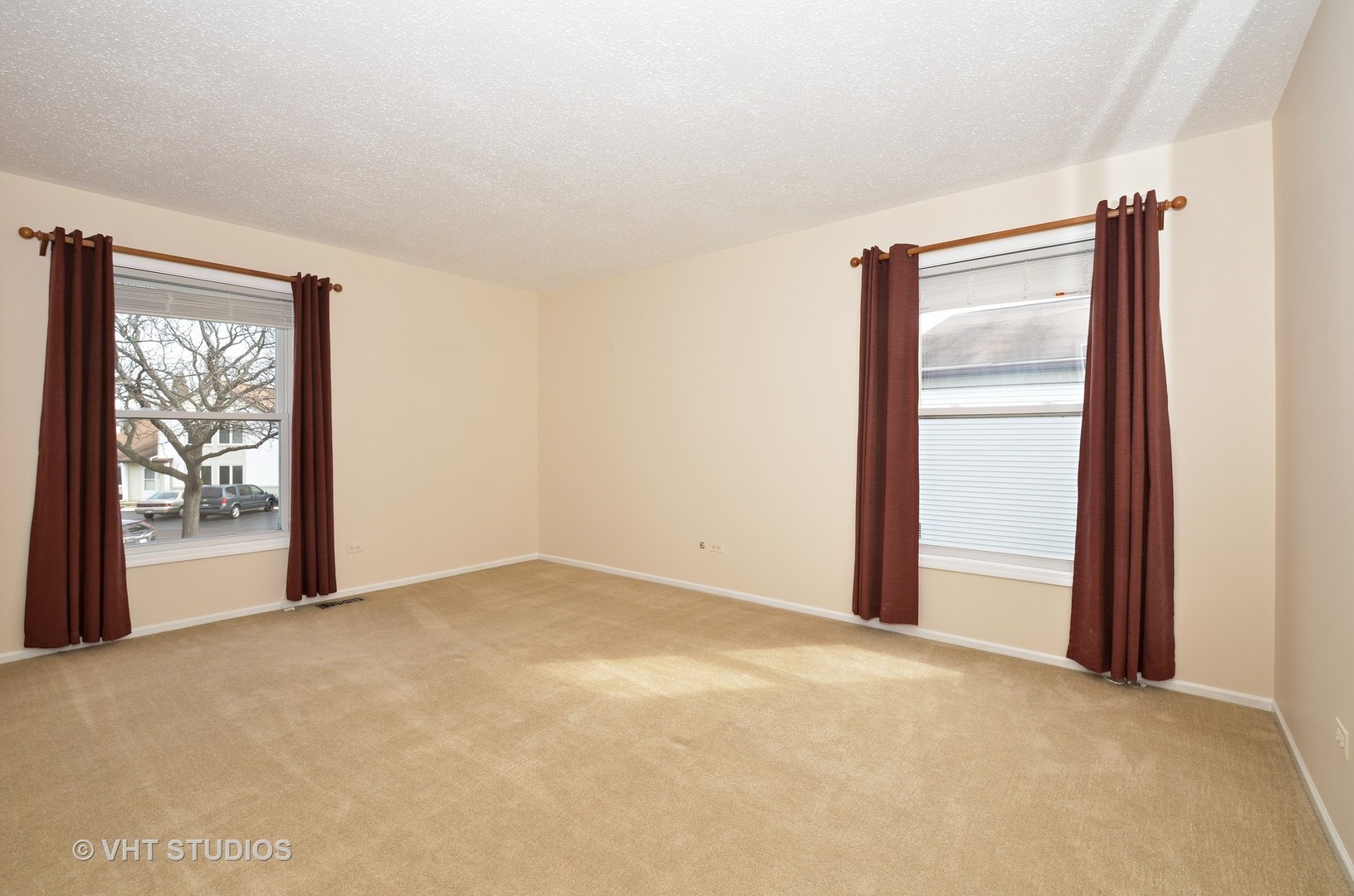 1048 Inverrary Lane, Unit 1048 Deerfield, IL 60015 - Photo 6 of 10