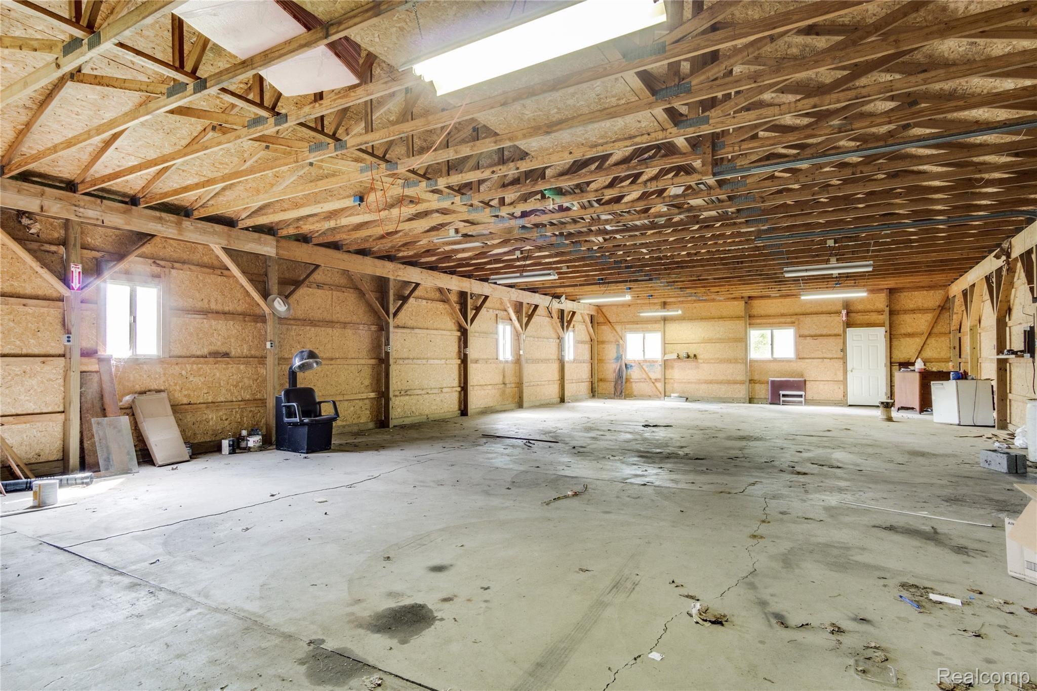 14509 South Byron Road Byron, MI 48418 - Photo 33 of 36 Interiors (36 of 36).jpg