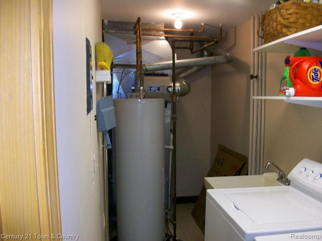 969 GreenView Court, Unit 38 Rochester, MI 48307 - Photo 37 of 37 37-100_1798.jpg