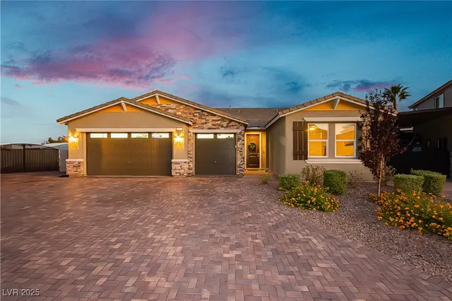 $1,100,000 | 1437 Cattail Falls Street, Boulder City, NV 89005