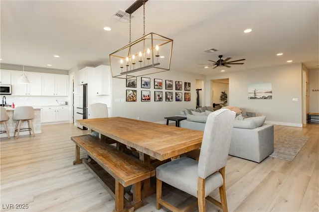 $1,100,000 | 1437 Cattail Falls Street, Boulder City, NV 89005