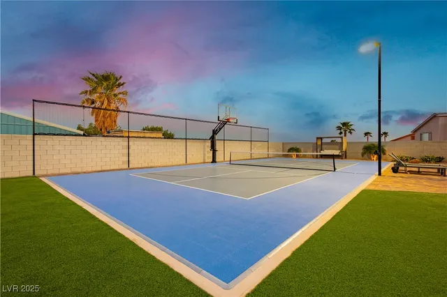 $1,100,000 | 1437 Cattail Falls Street, Boulder City, NV 89005