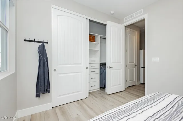 $1,100,000 | 1437 Cattail Falls Street, Boulder City, NV 89005