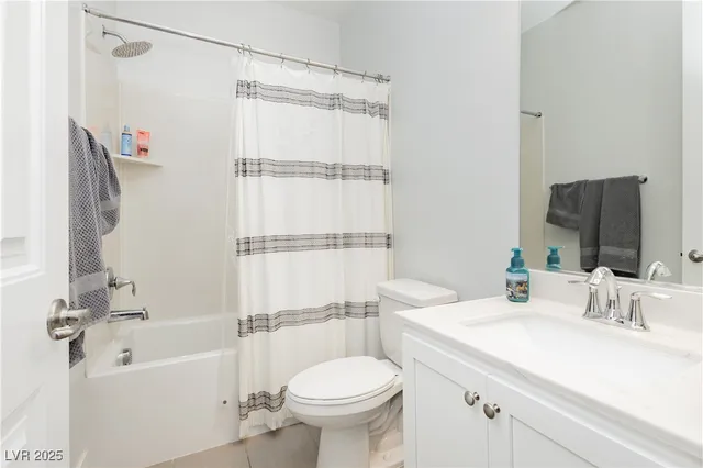 $1,100,000 | 1437 Cattail Falls Street, Boulder City, NV 89005